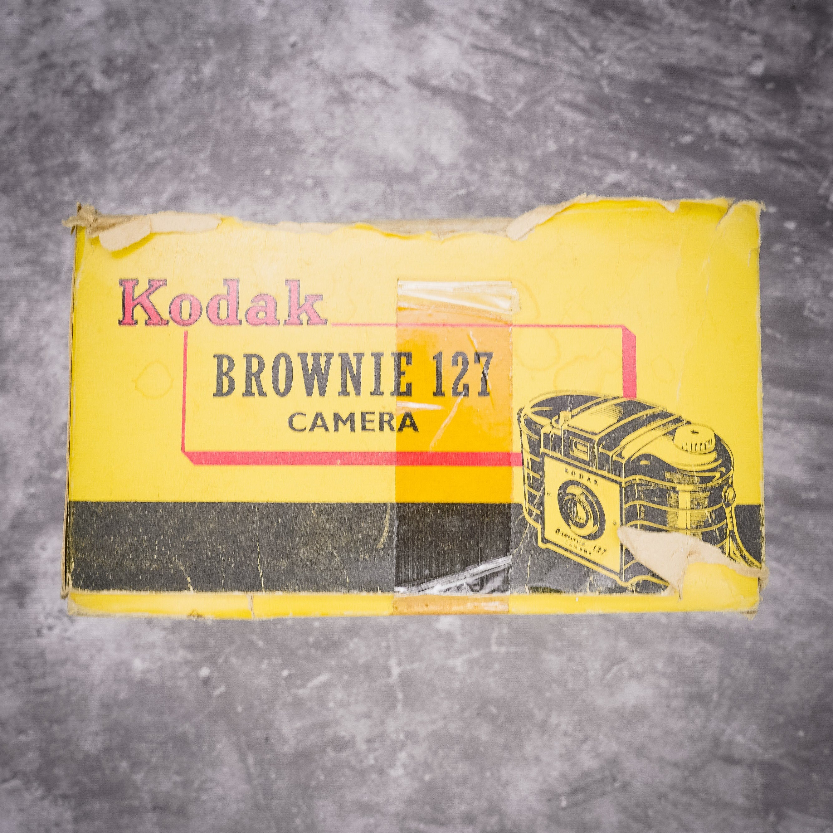 VINTAGE KODAK BROWNIE HOLIDAY 127 FILM CAMERA (1953-1962) ORIGINAL BOX sale RS 40478